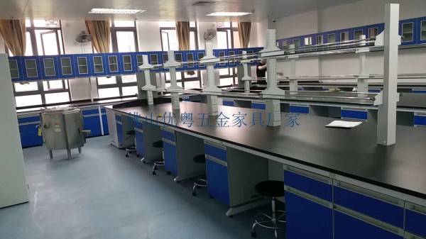 肇慶實(shí)驗(yàn)室通風(fēng)設(shè)備 組合式通風(fēng)柜設(shè)計(jì)優(yōu)勢(shì)與廠家供貨指南