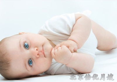 嬰幼兒護理與臨時看護關鍵指南 新手父母必讀