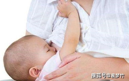 新生兒睡眠時間長，需要中途叫醒喂奶嗎？別再糾結，看完就清楚了